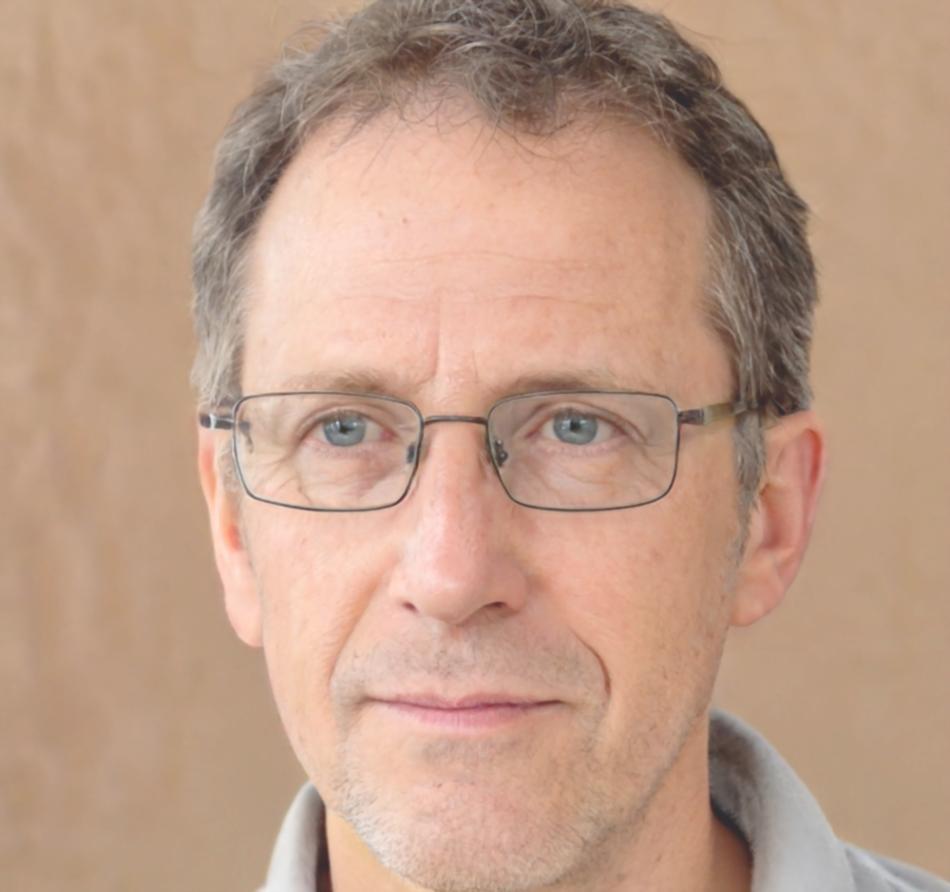 Kieran Bjørnstad, Senior Financial Advisor